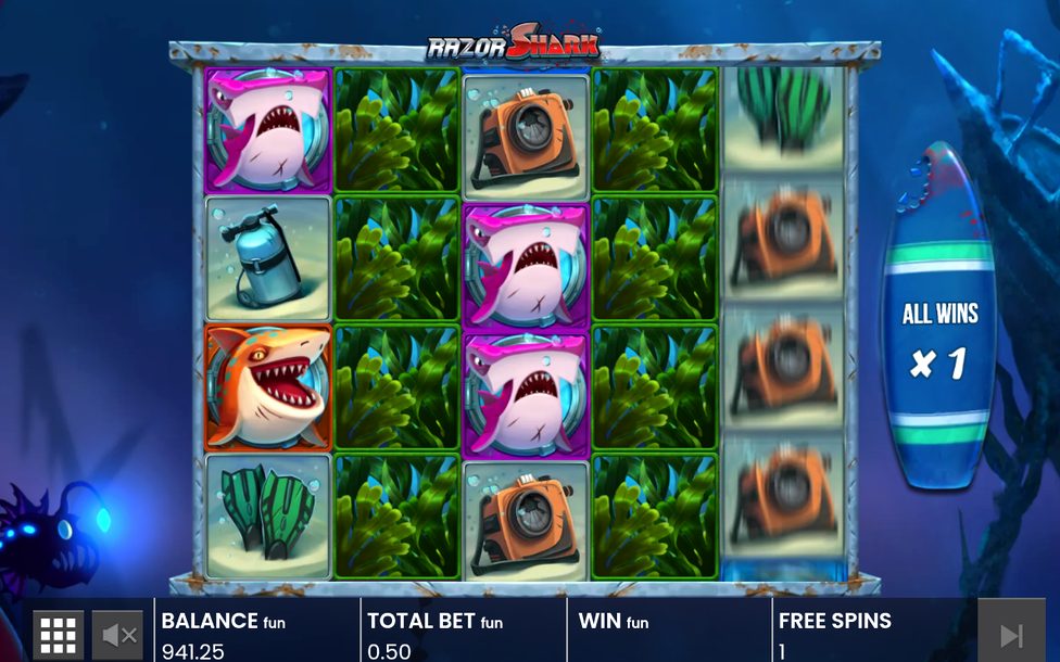 ALL WINS-multiplikatorn och Mystery Stacks under Shark Bonus